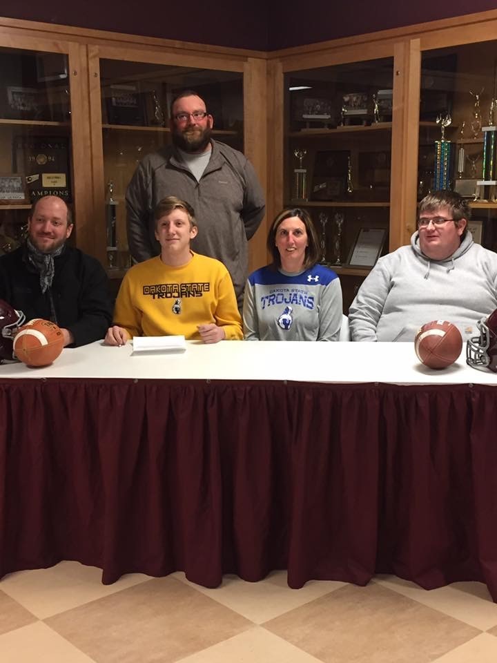 Joe Jackson signs at DSU